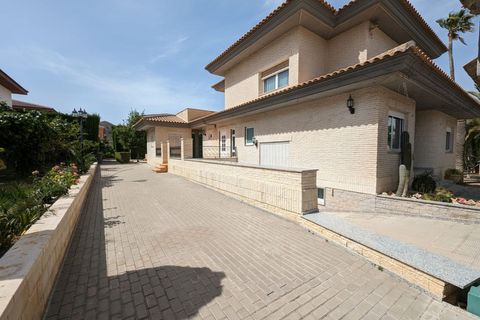 Villa i Elda, Alicante, Elda - € 475.000 | Ref: GI8619 - foto 5